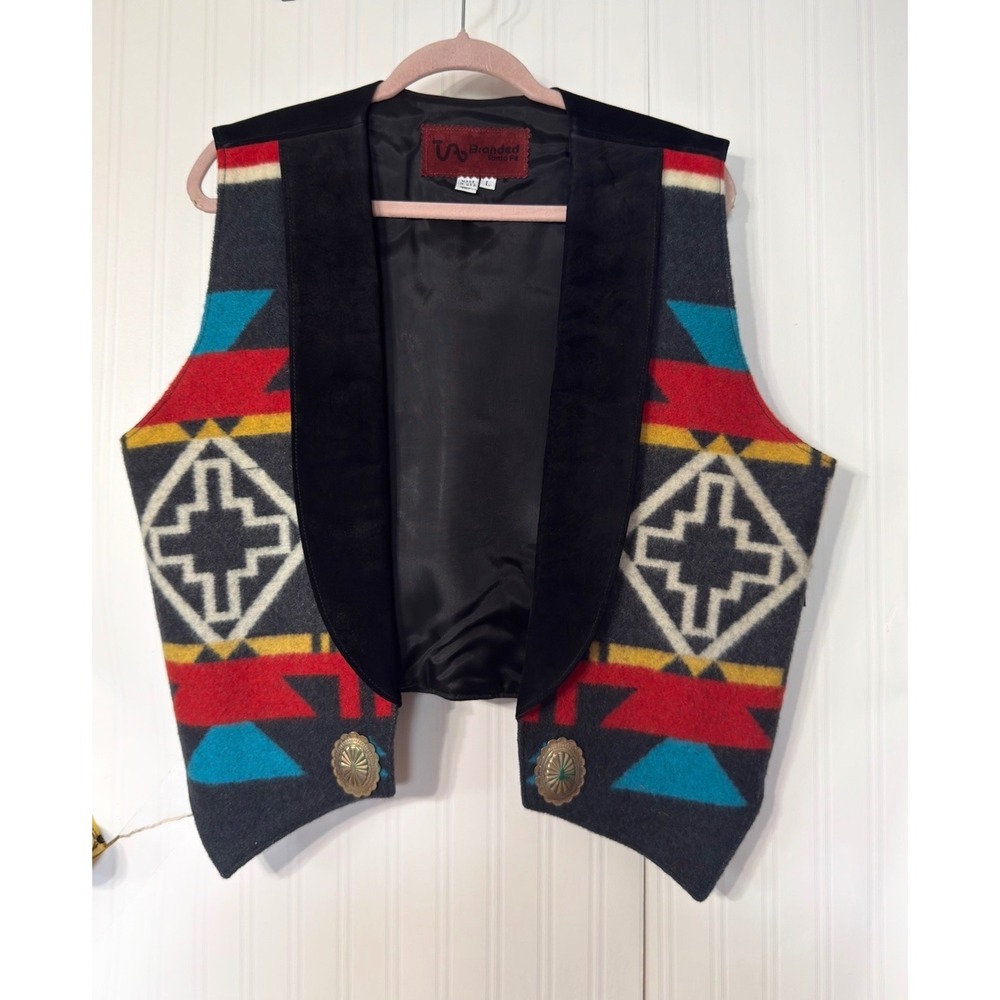 Branded Santa Fe Southwestern Wool Suede Vest Concho Buttons Made in USA Large‎